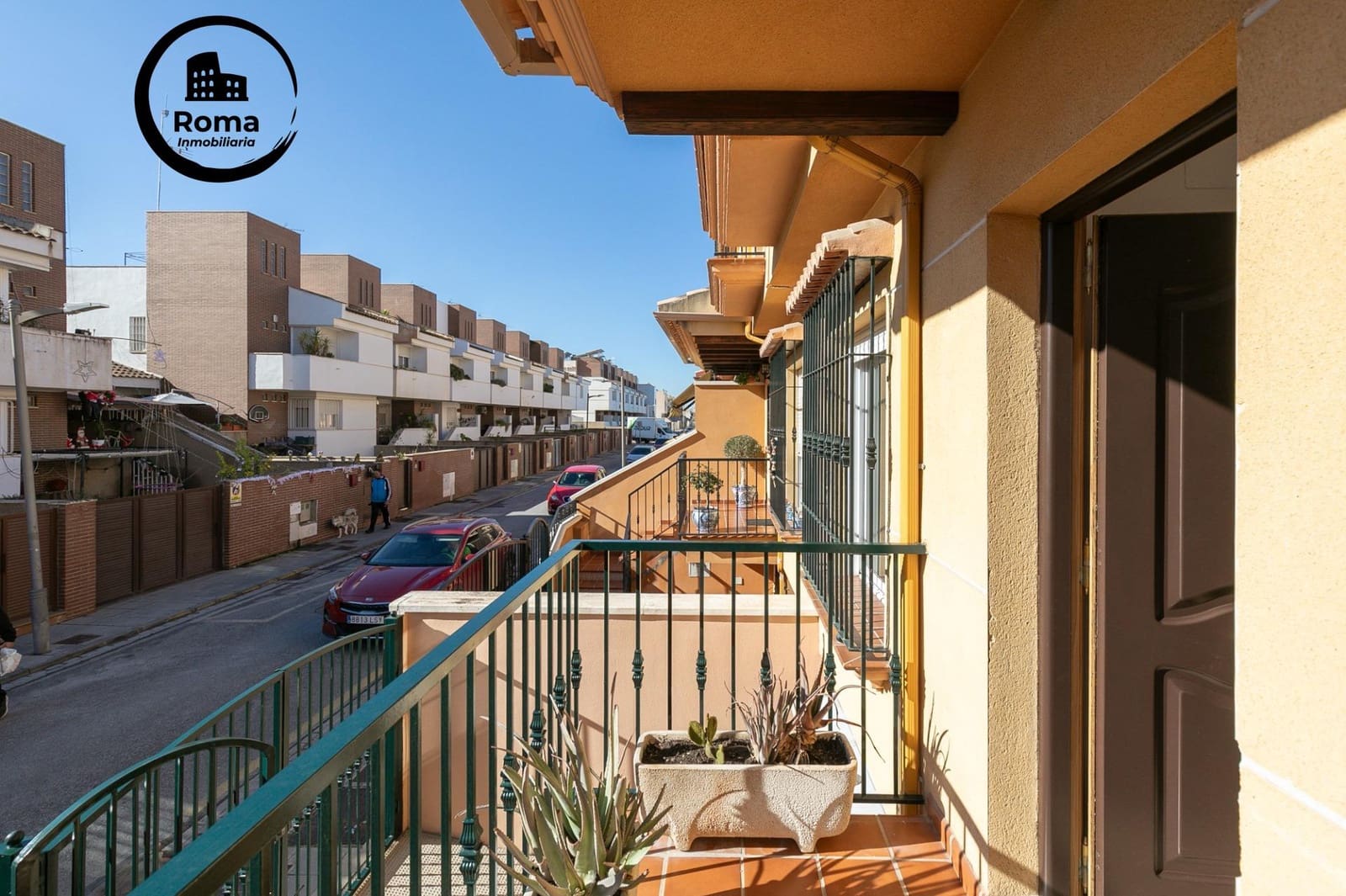 Adosado de 3 habitaciones en Churriana de la Vega en venta con garaje - 289.000 € (Ref: 9502522)