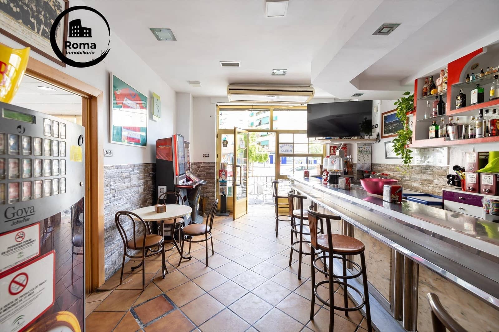 Business for sale in Granada city - € 280,000 (Ref: 9502526)