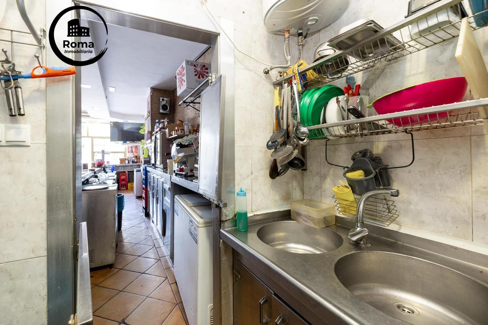 Business for sale in Granada city - € 280,000 (Ref: 9502526)