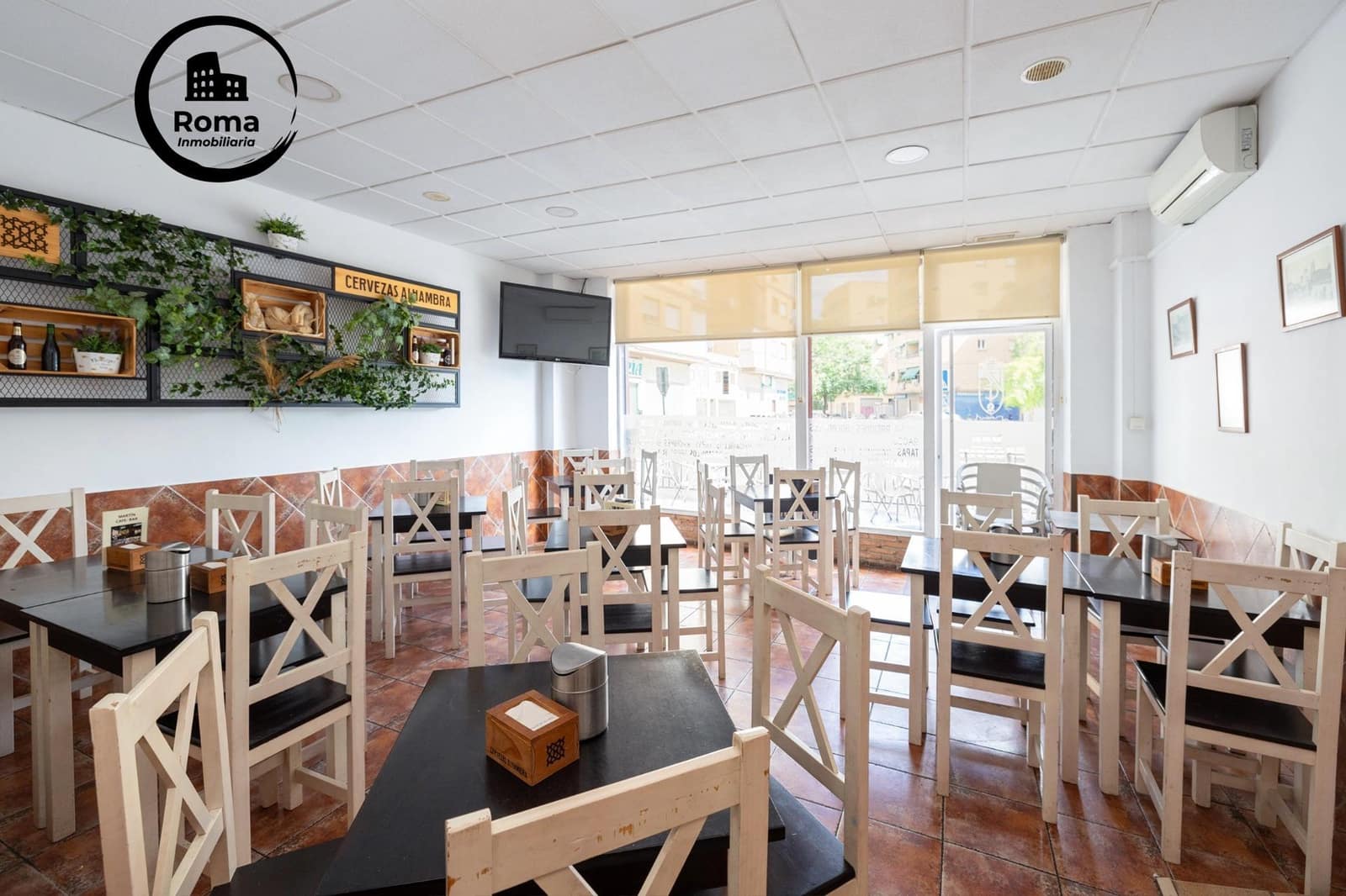 Business for sale in Granada city - € 280,000 (Ref: 9502526)