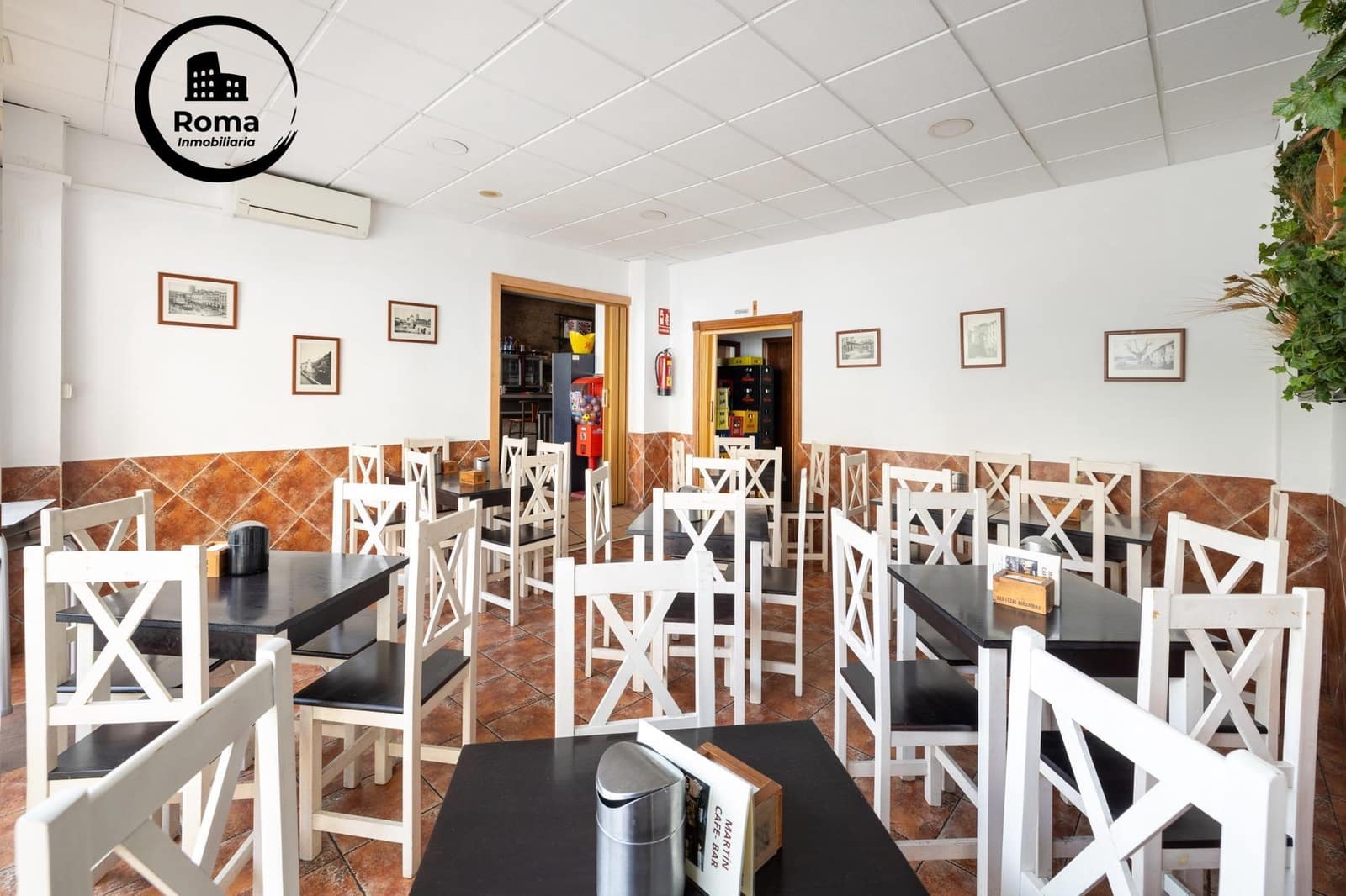 Business for sale in Granada city - € 280,000 (Ref: 9502526)