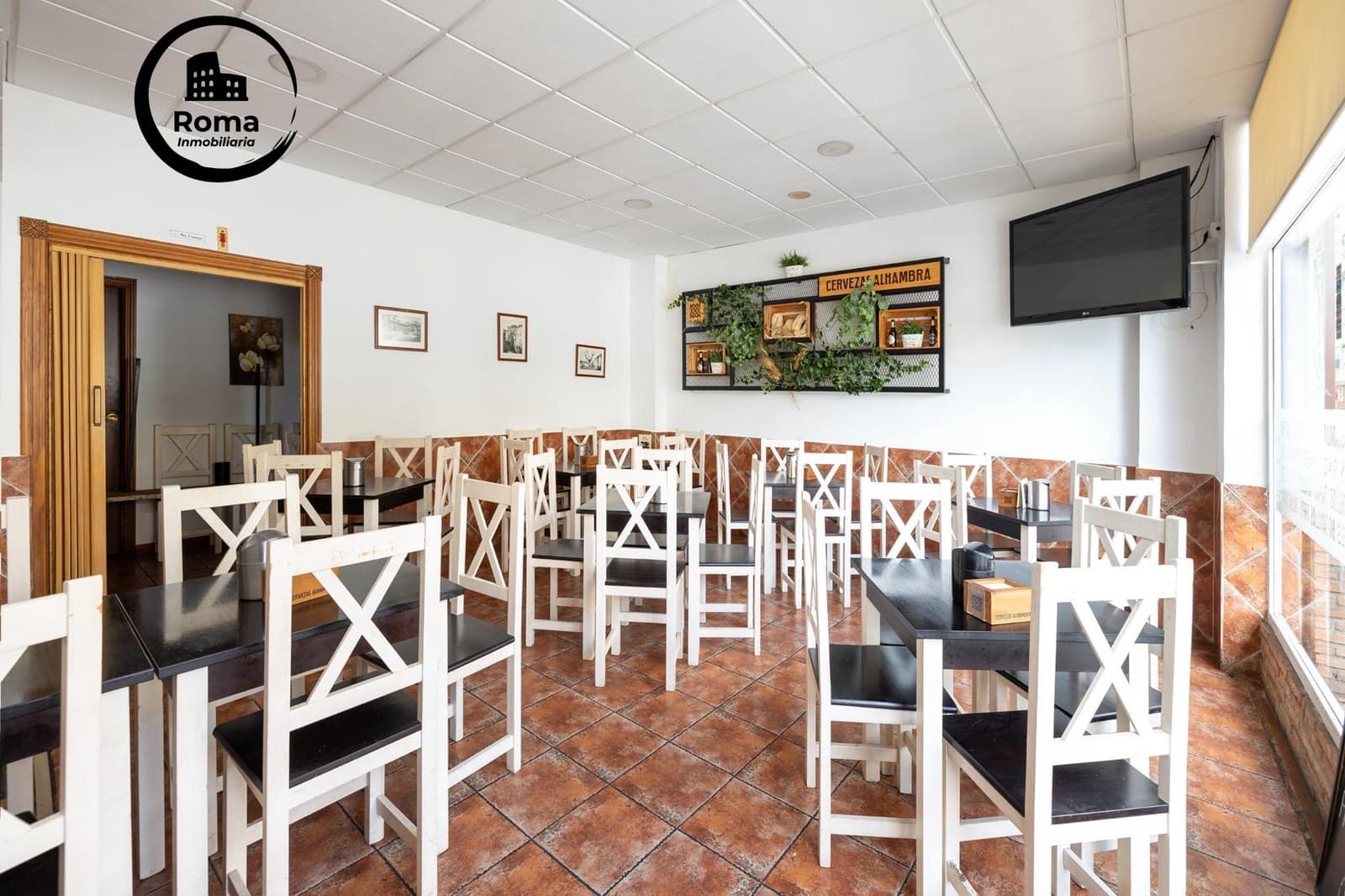 Business for sale in Granada city - € 280,000 (Ref: 9502526)