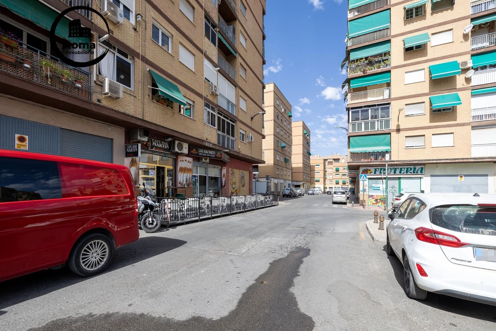 Business for sale in Granada city - € 280,000 (Ref: 9502526)