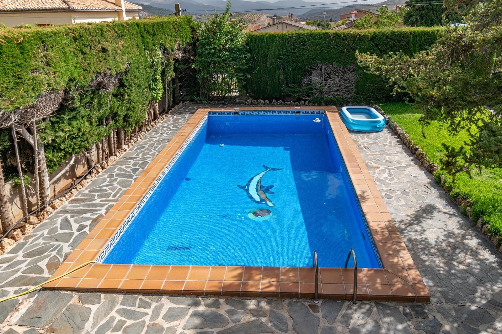 4 slaapkamer Villa te koop in Huetor Santillan met zwembad garage - € 278.000 (Ref: 9502528)