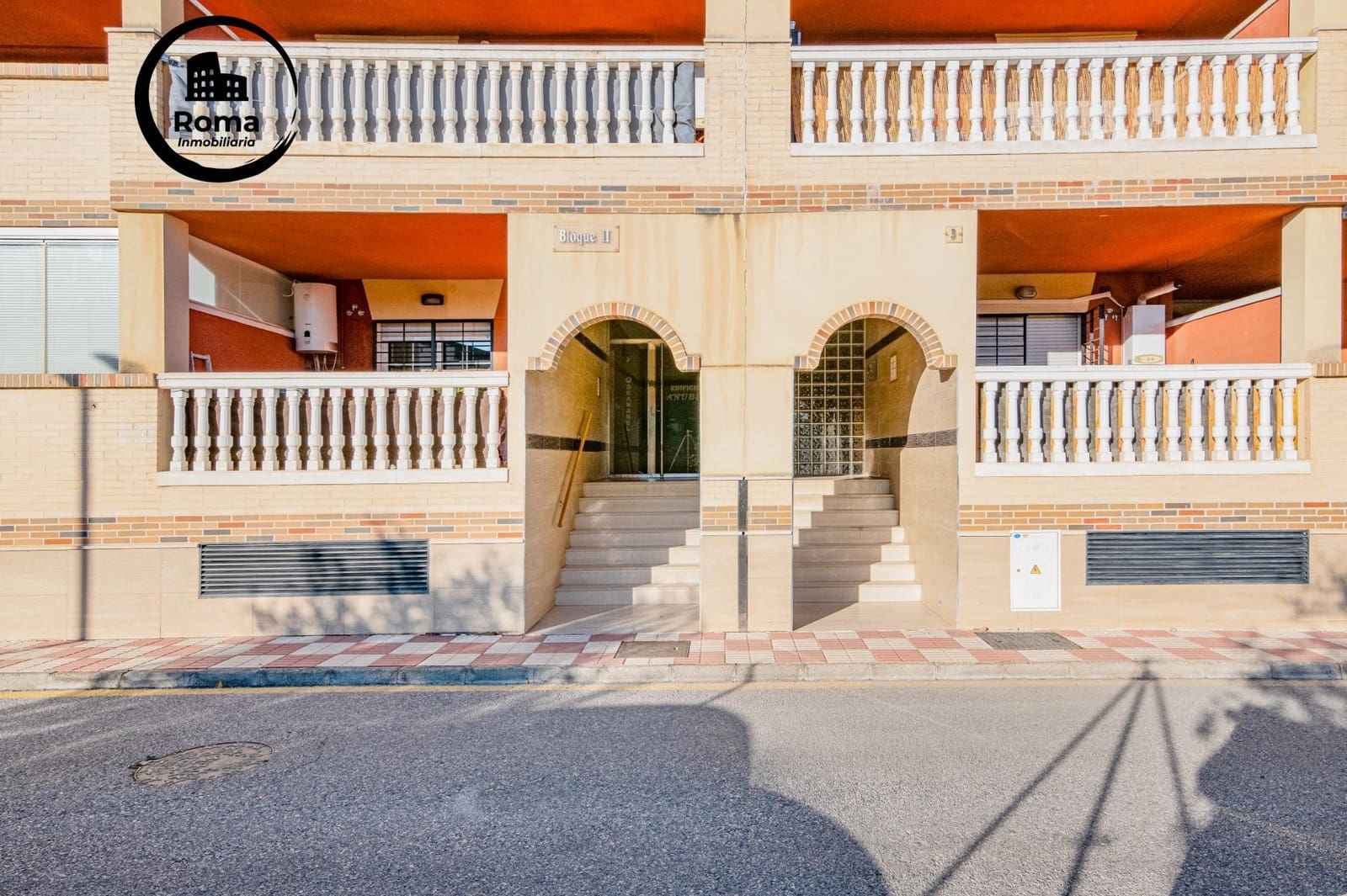 2 Zimmer Penthouse zu verkaufen in Churriana de la Vega mit Garage - 185.000 € (Ref: 9502530)