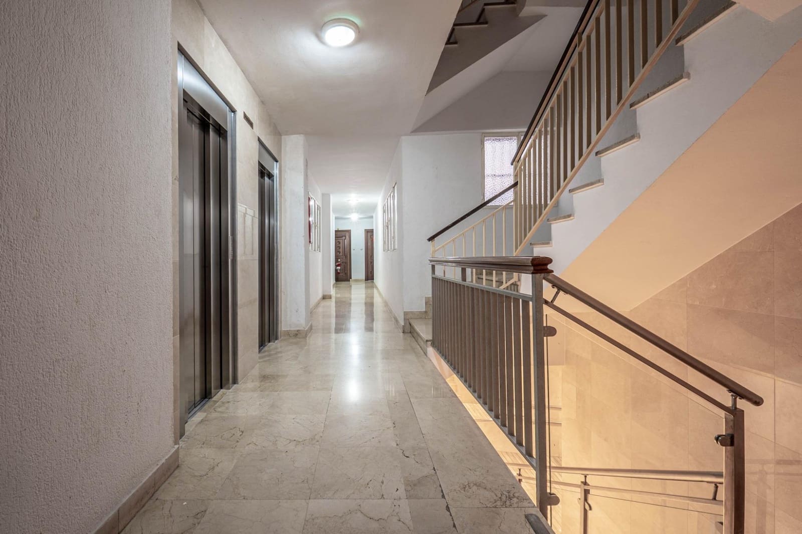 3 slaapkamer Flat te koop in Granada stad - € 340.000 (Ref: 9502532)
