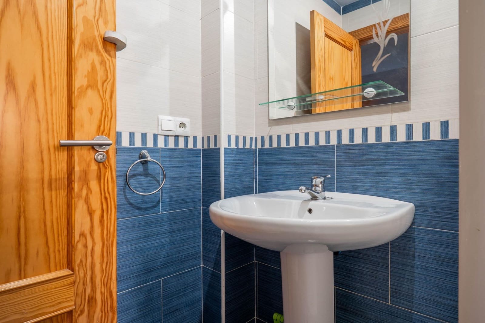 2 soveværelse Penthouse til salg i Las Gabias - € 130.000 (Ref: 9502535)