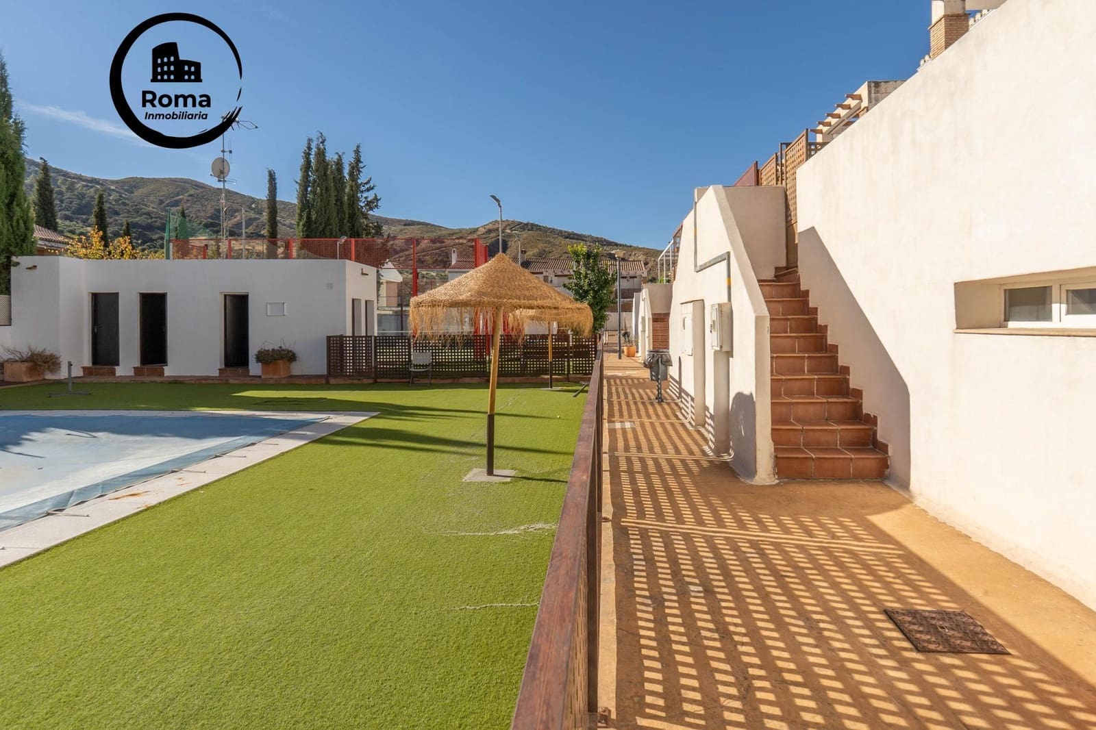 3 quarto Casa em Banda para venda em Cenes de la Vega com piscina garagem - 298 000 € (Ref: 9502541)