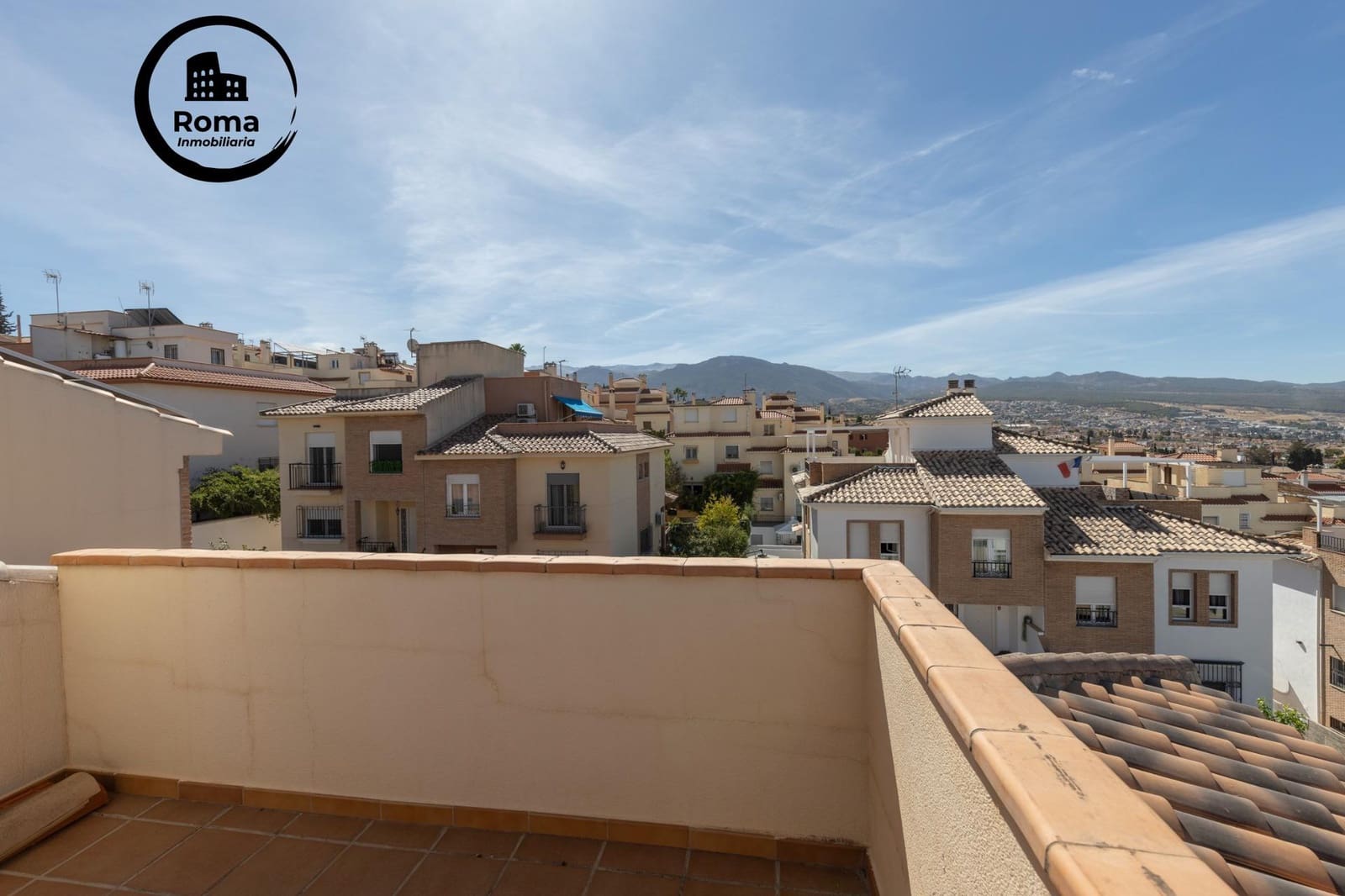 5 quarto Moradia Geminada para venda em Huetor Vega com garagem - 340 000 € (Ref: 9502550)