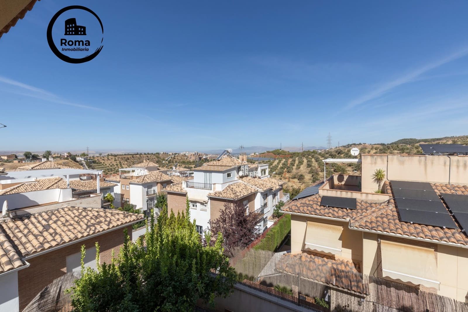 5 quarto Moradia Geminada para venda em Huetor Vega com garagem - 340 000 € (Ref: 9502550)