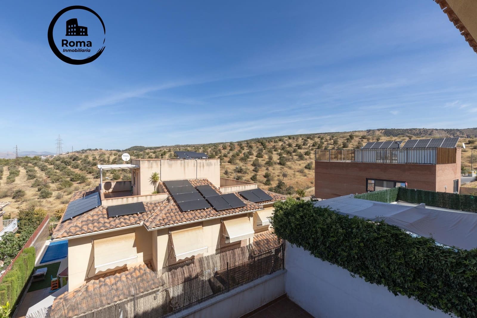 5 quarto Moradia Geminada para venda em Huetor Vega com garagem - 340 000 € (Ref: 9502550)