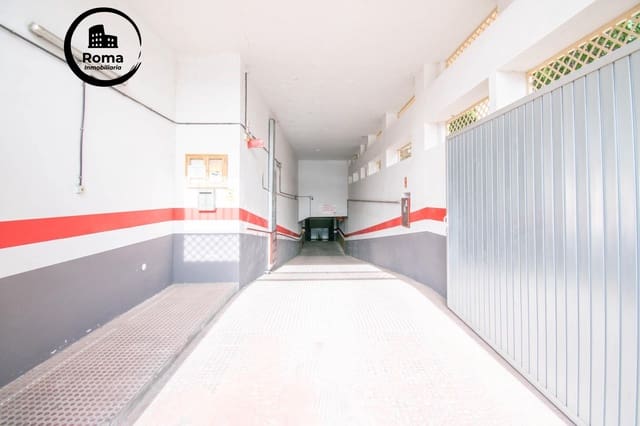 Garage for sale in Granada city - € 18,000 (Ref: 9504421)