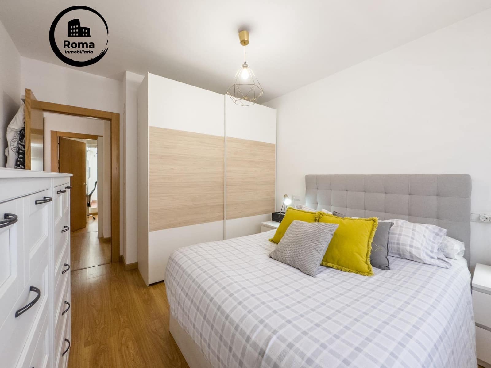 2 quarto Apartamento para venda em Churriana de la Vega com garagem - 180 000 € (Ref: 9504428)