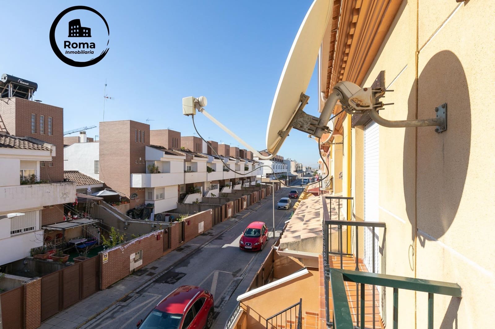 3 bedroom Terraced Villa for sale in Churriana de la Vega with garage - € 289,000 (Ref: 9504430)