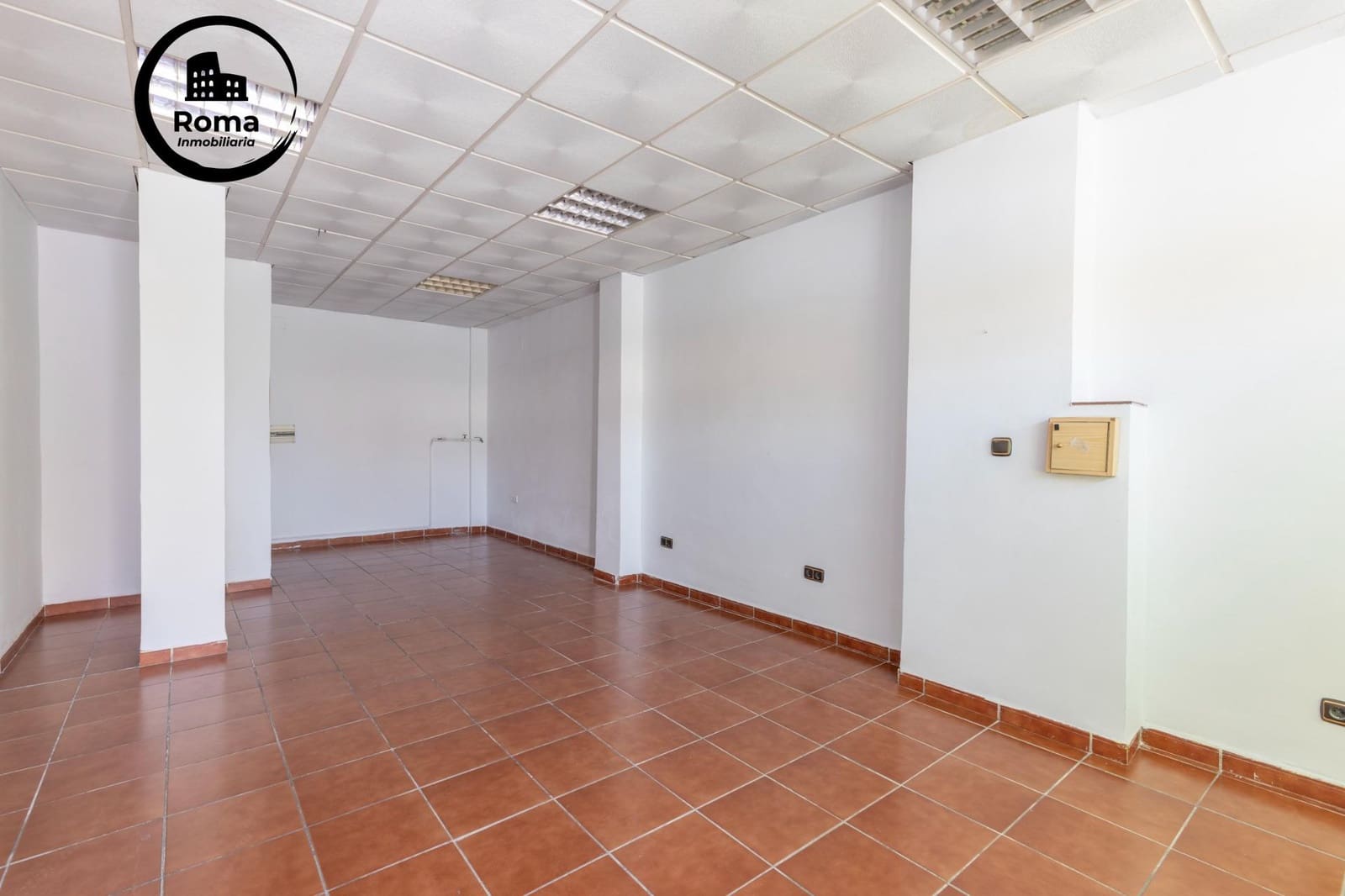 Commercieel te koop in Maracena met garage - € 125.000 (Ref: 9504432)