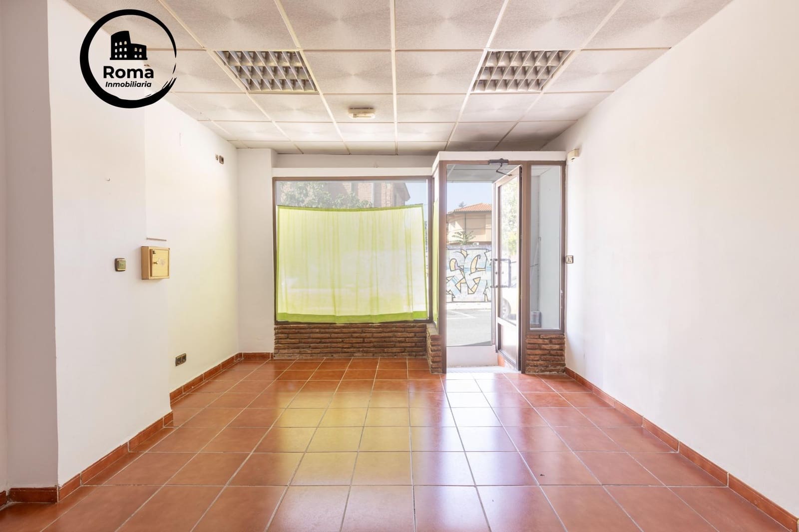 Commercieel te koop in Maracena met garage - € 125.000 (Ref: 9504432)