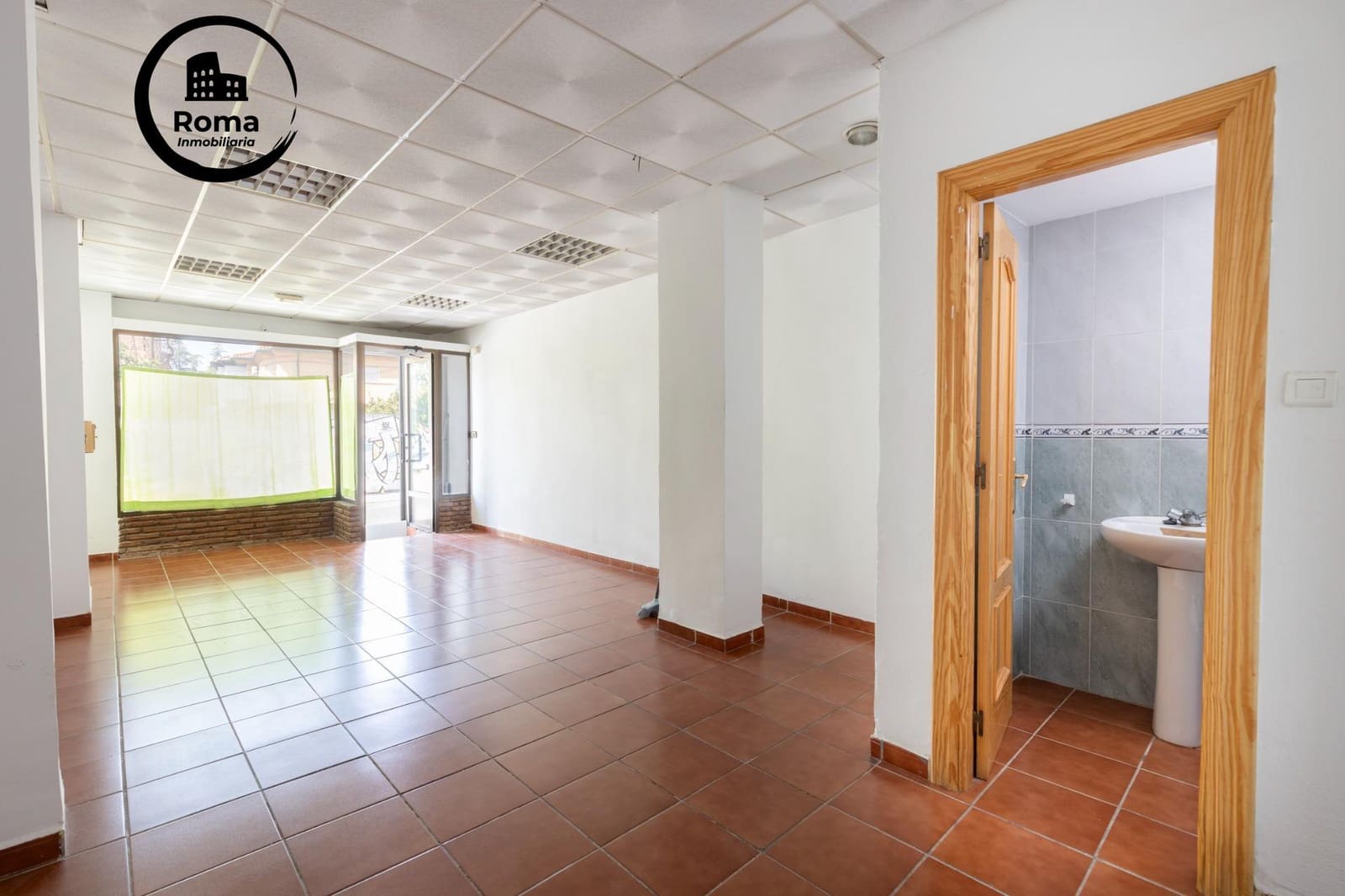 Commercieel te koop in Maracena met garage - € 125.000 (Ref: 9504432)