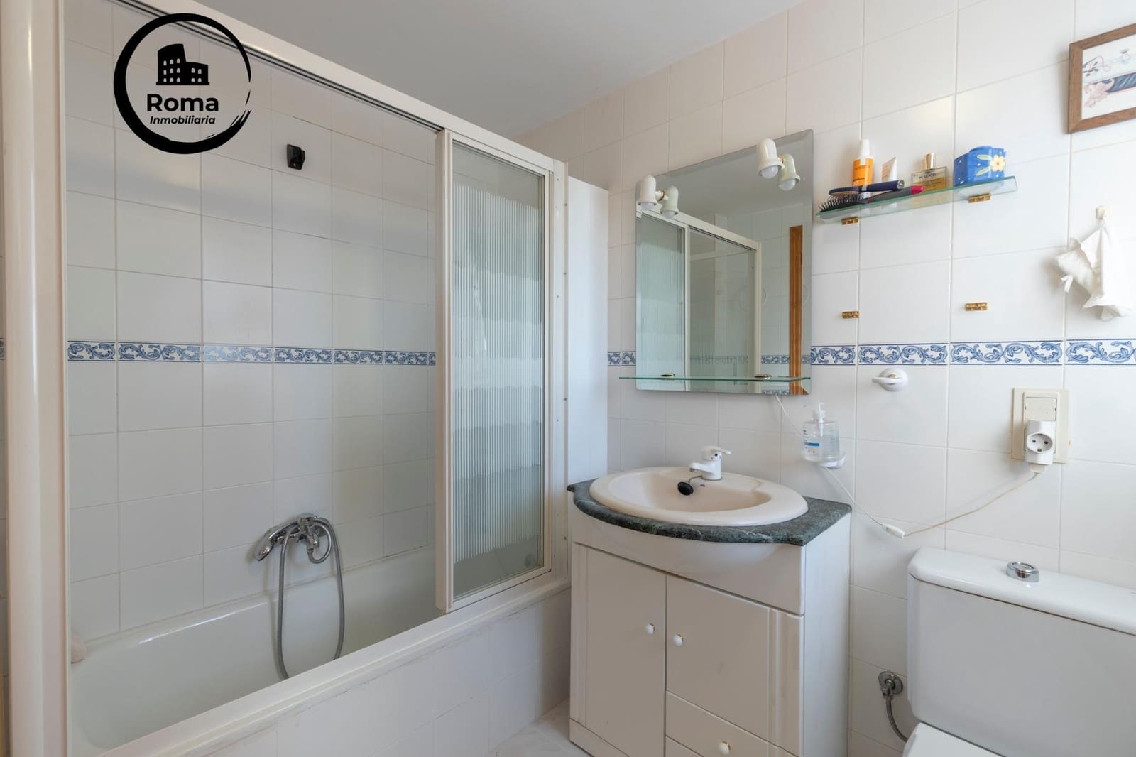 4 makuuhuone Huvila myytävänä paikassa Albolote mukana uima-altaan - 350 000 € (Ref: 9504434)