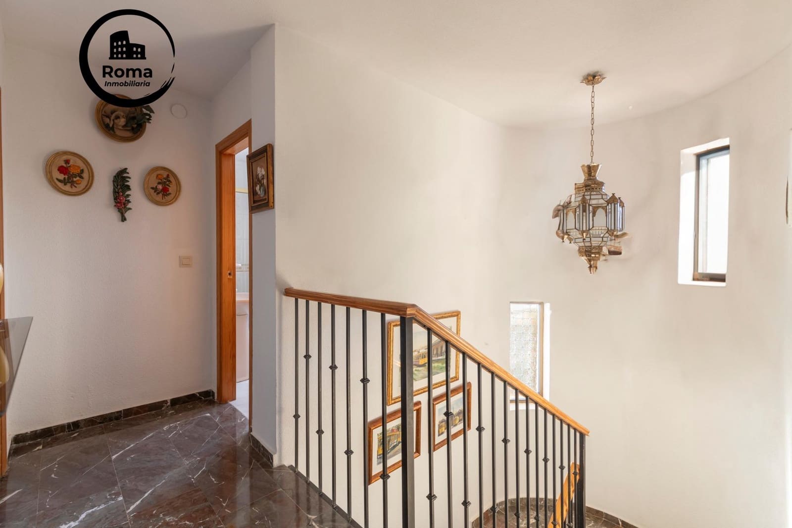 4 makuuhuone Huvila myytävänä paikassa Albolote mukana uima-altaan - 350 000 € (Ref: 9504434)