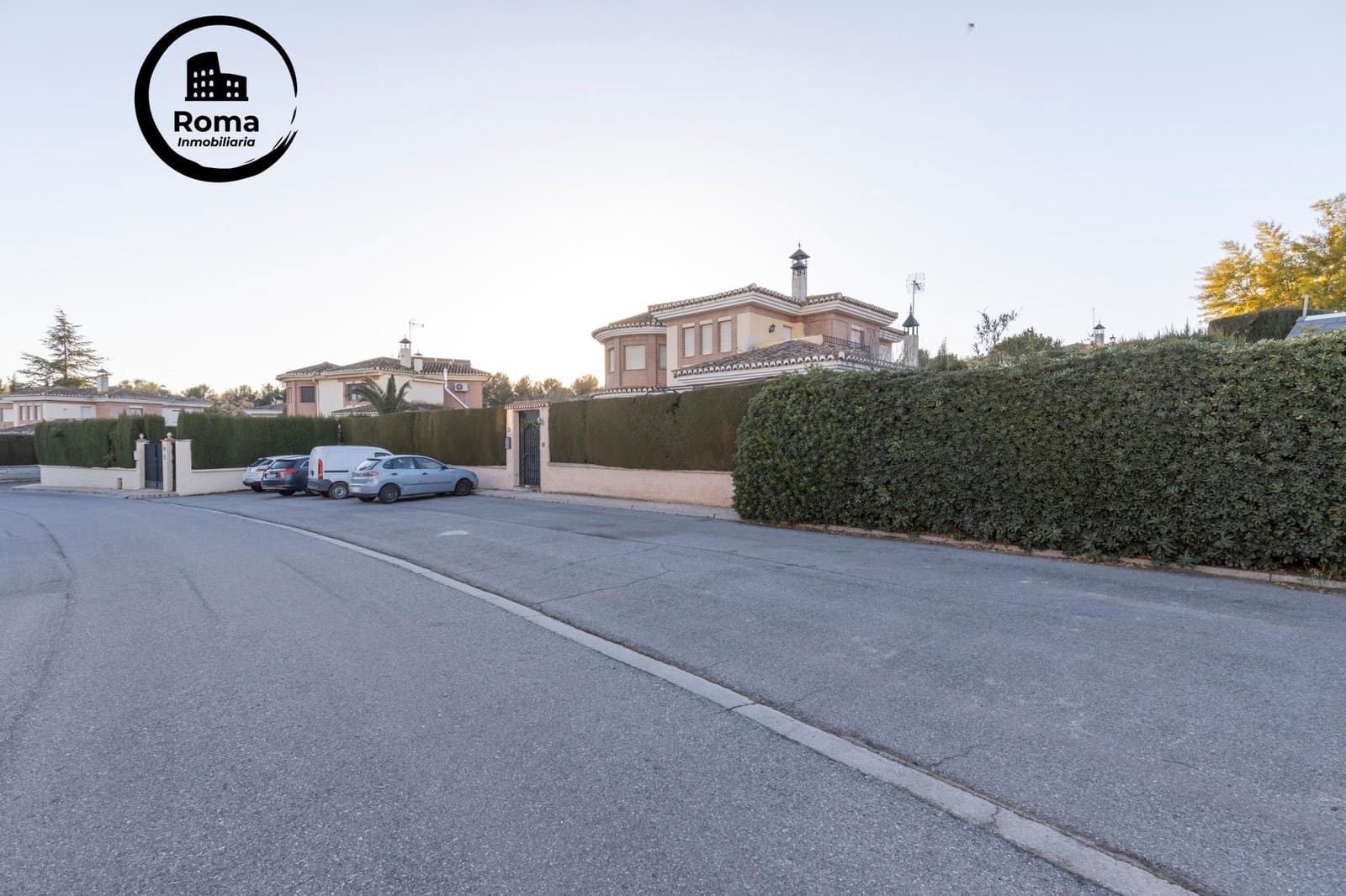 4 makuuhuone Huvila myytävänä paikassa Albolote mukana uima-altaan - 350 000 € (Ref: 9504434)