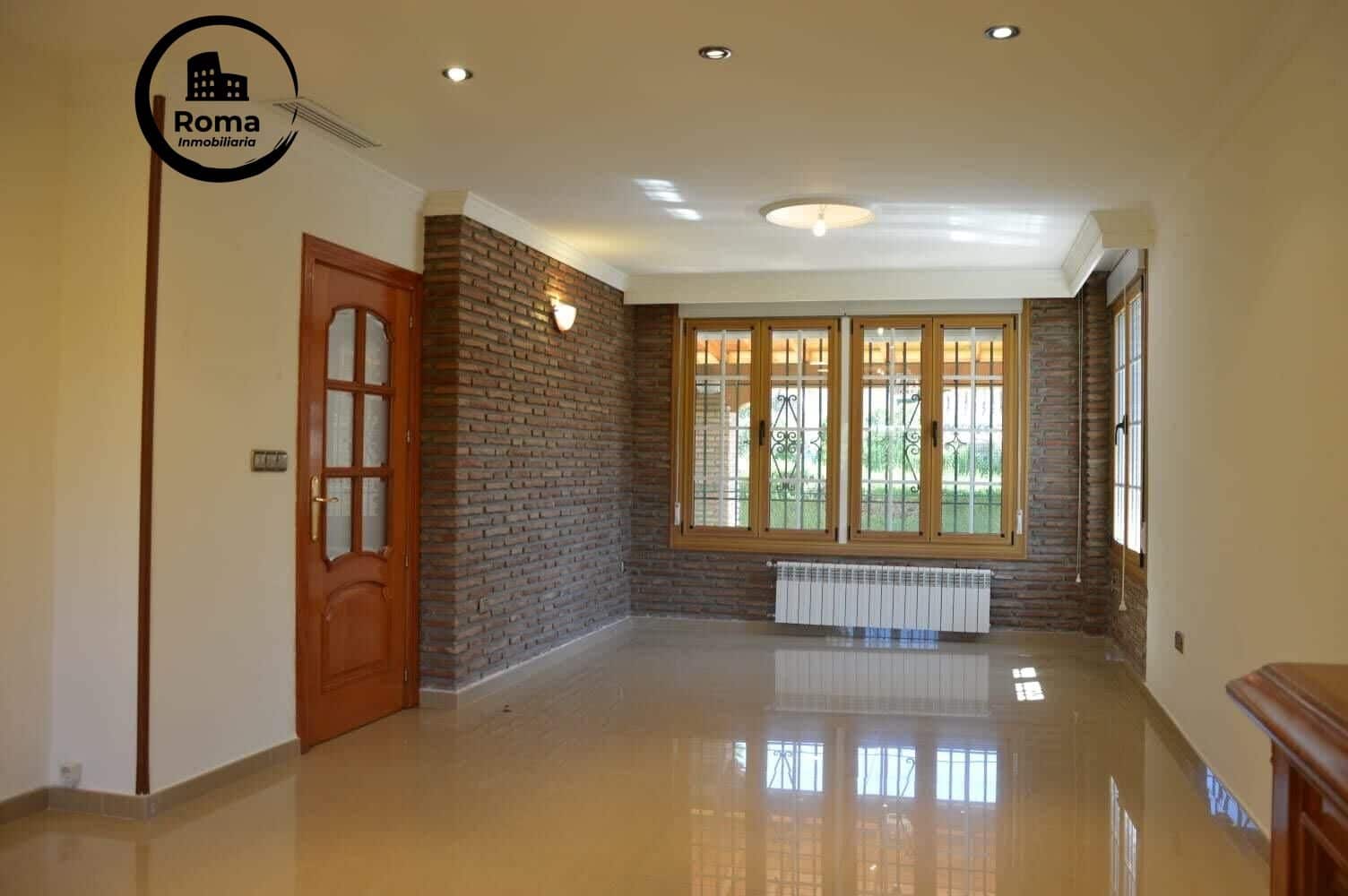 4 slaapkamer Villa te koop in Ogijares met zwembad garage - € 599.000 (Ref: 9504439)