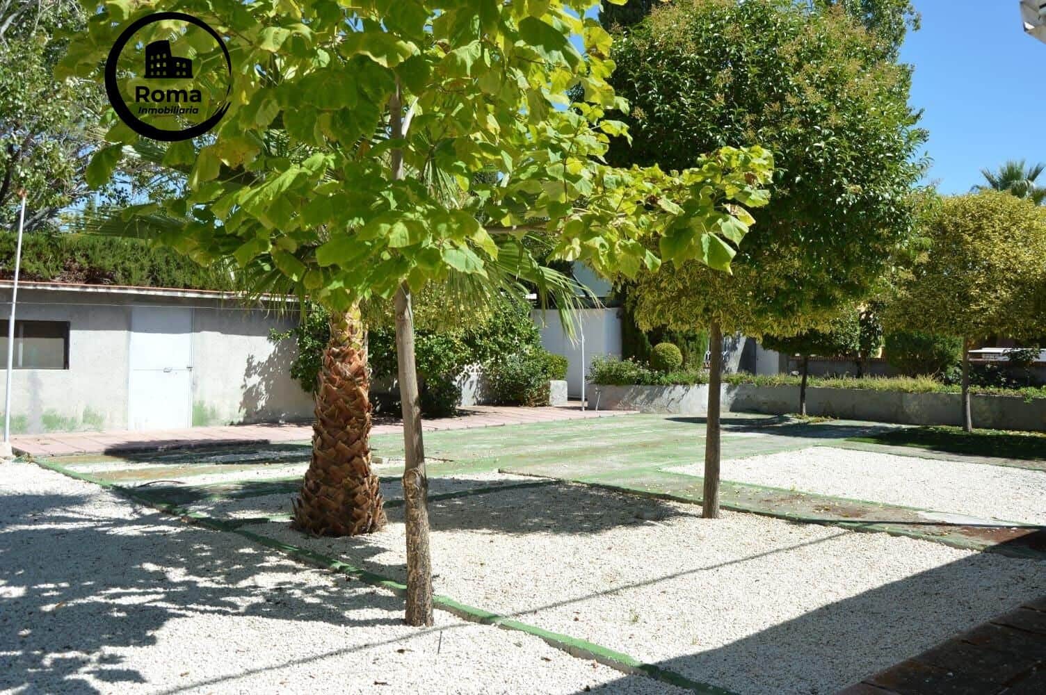 4 slaapkamer Villa te koop in Ogijares met zwembad garage - € 599.000 (Ref: 9504439)