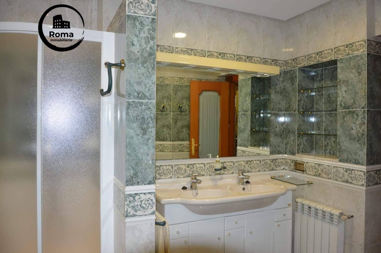 4 slaapkamer Villa te koop in Ogijares met zwembad garage - € 599.000 (Ref: 9504439)