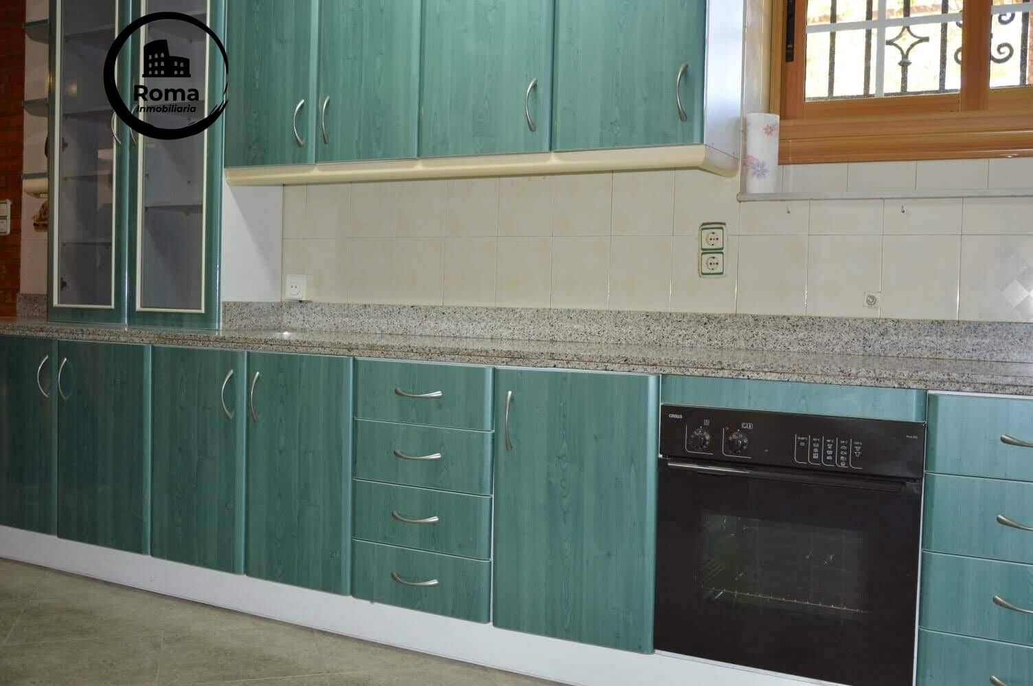 4 slaapkamer Villa te koop in Ogijares met zwembad garage - € 599.000 (Ref: 9504439)