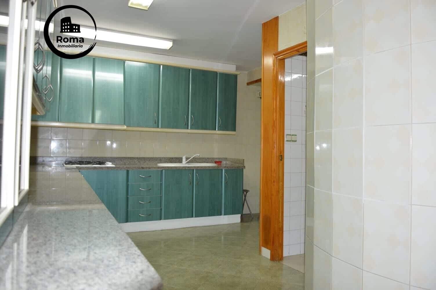 4 slaapkamer Villa te koop in Ogijares met zwembad garage - € 599.000 (Ref: 9504439)