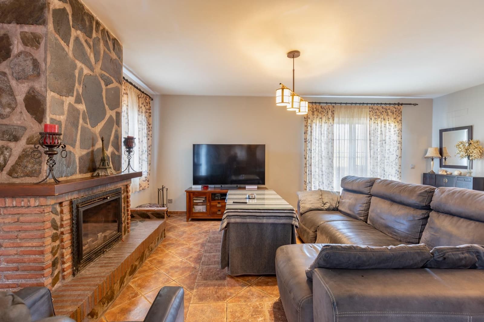 3 bedroom Villa for sale in Almunecar with pool - € 599,000 (Ref: 9504440)