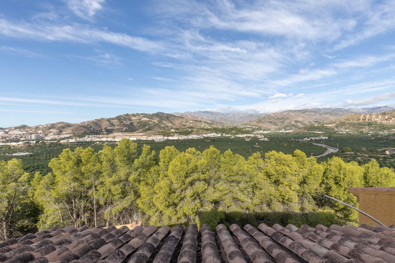 3 bedroom Villa for sale in Almunecar with pool - € 599,000 (Ref: 9504440)