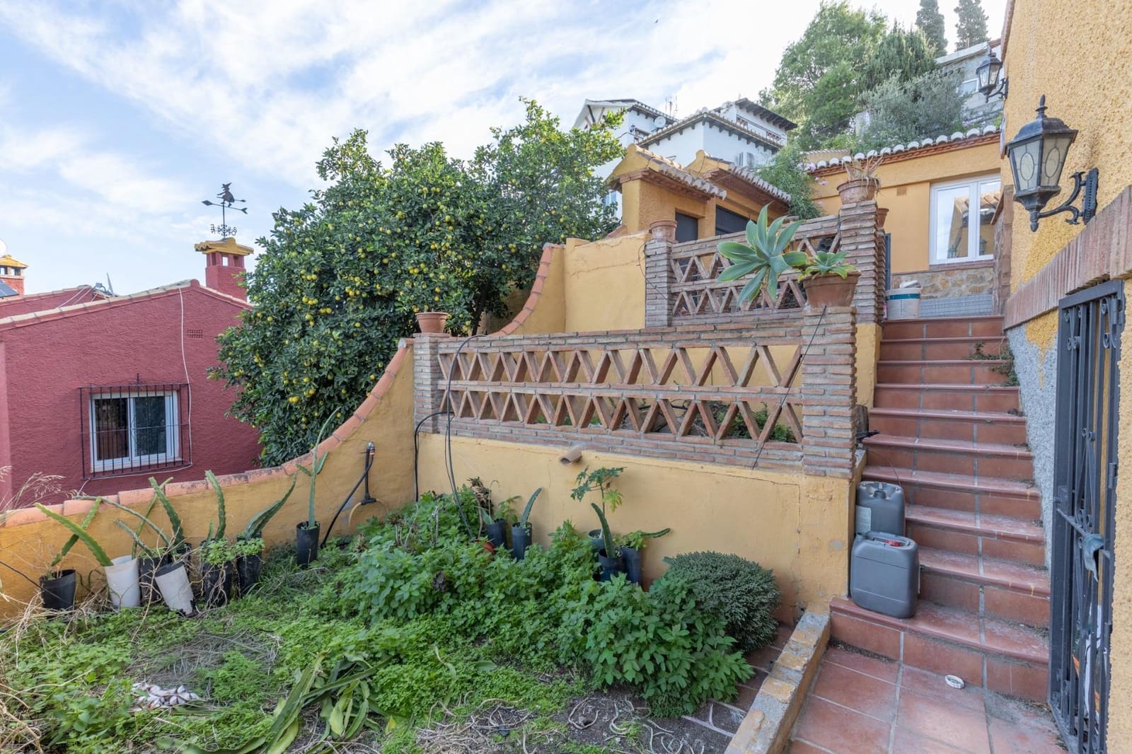 3 bedroom Villa for sale in Almunecar with pool - € 599,000 (Ref: 9504440)