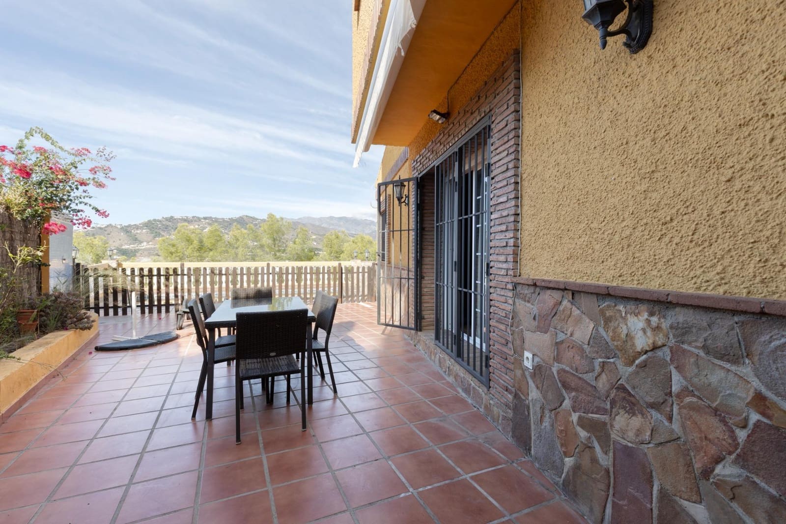 3 bedroom Villa for sale in Almunecar with pool - € 599,000 (Ref: 9504440)