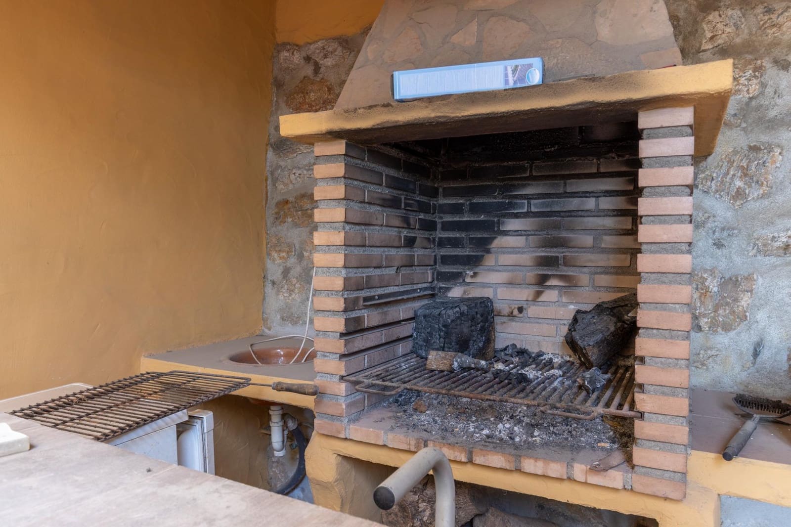 3 bedroom Villa for sale in Almunecar with pool - € 599,000 (Ref: 9504440)