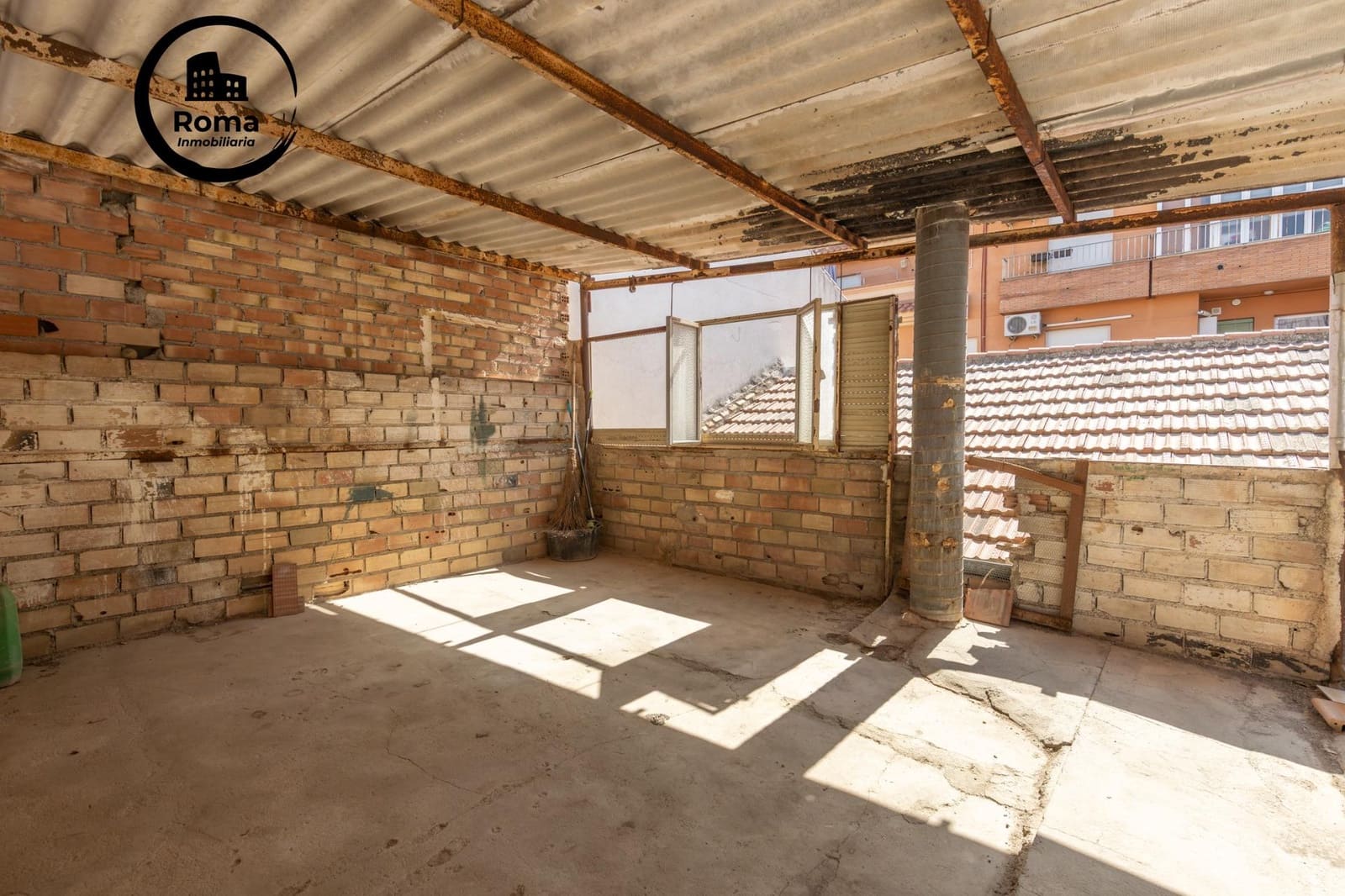 4 bedroom Townhouse for sale in Armilla - € 250,000 (Ref: 9504573)