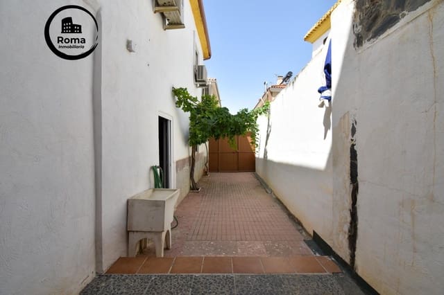 4 slaapkamer Huis te koop in Maracena met garage - € 225.000 (Ref: 9504574)