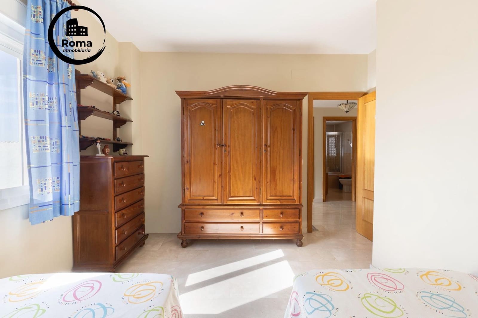 4 bedroom Semi-detached Villa for sale in Albolote with garage - € 304,900 (Ref: 9504575)