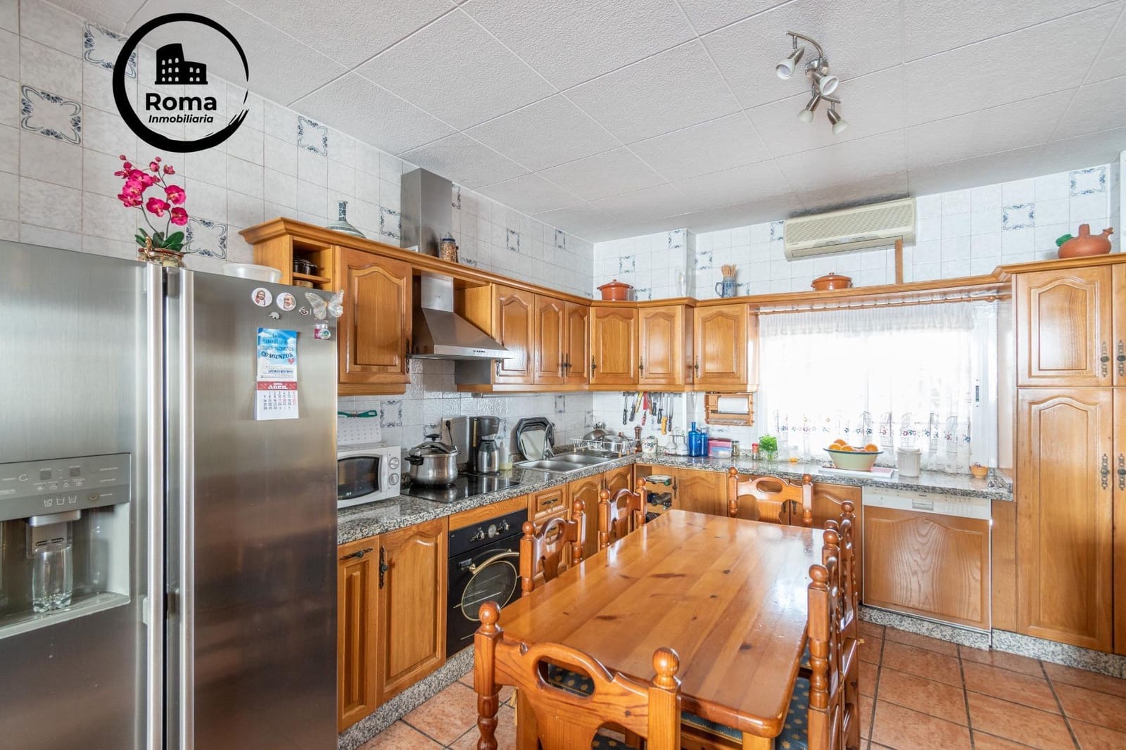 Casa de 4 habitaciones en Atarfe en venta con piscina - 280.000 € (Ref: 9504576)