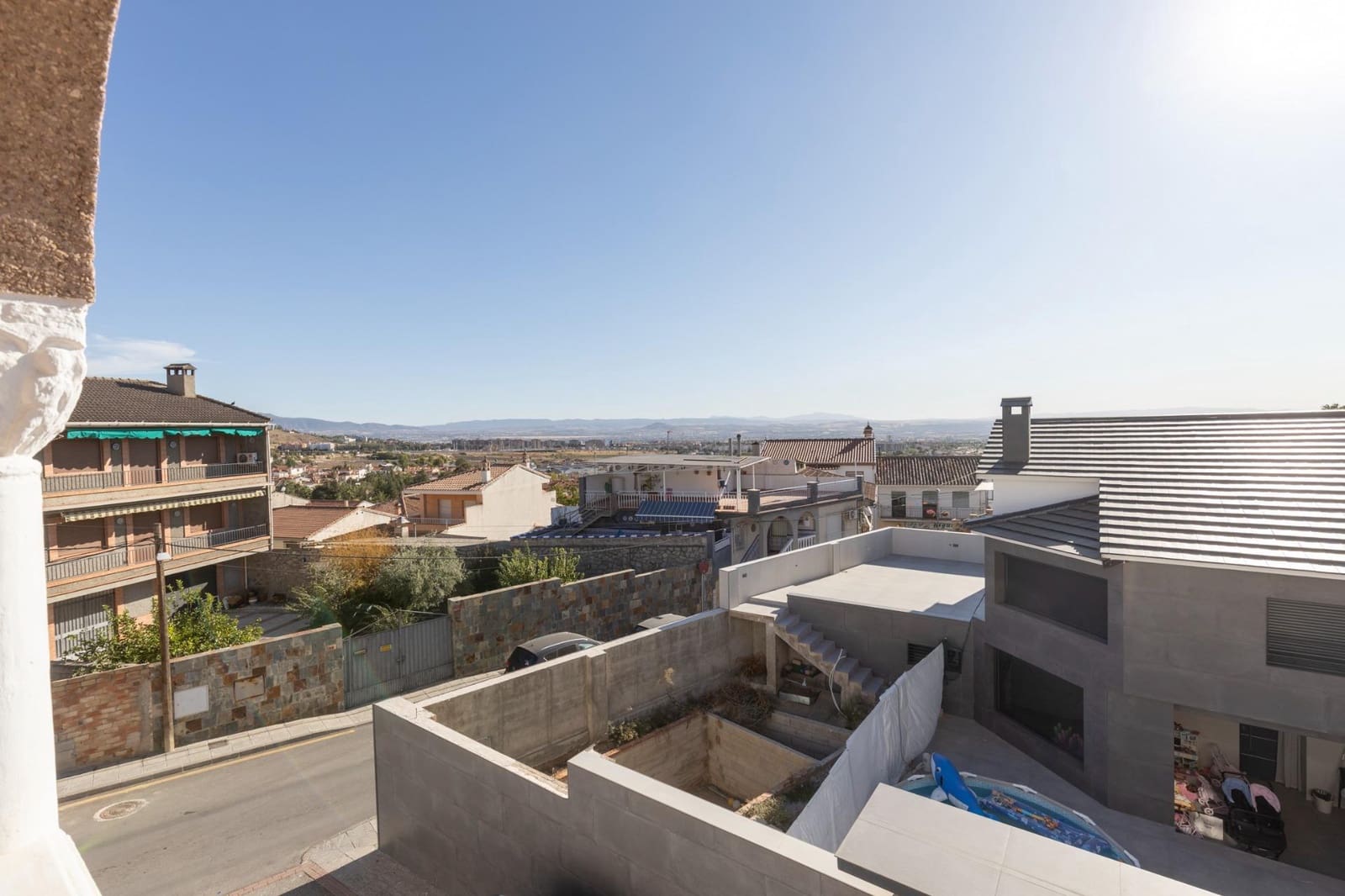 10 bedroom Semi-detached Villa for sale in Jun with garage - € 498,000 (Ref: 9504577)