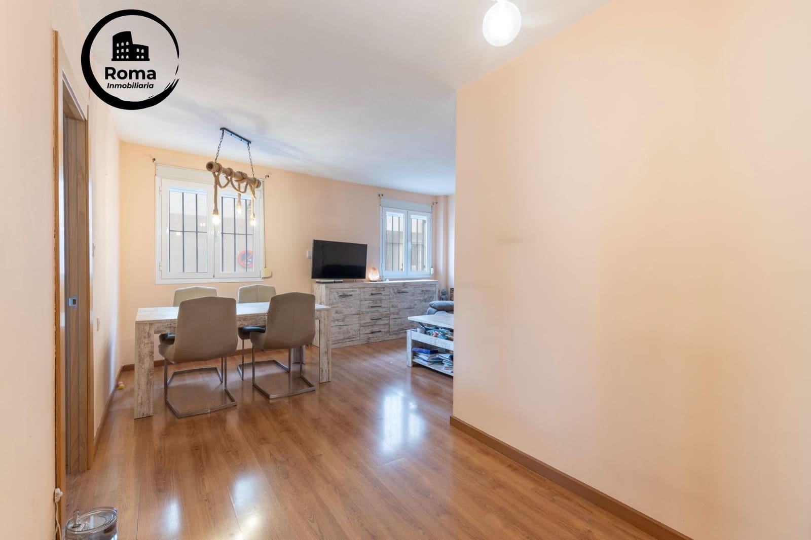 2 bedroom Flat for sale in Las Gabias with pool - € 149,000 (Ref: 9504578)