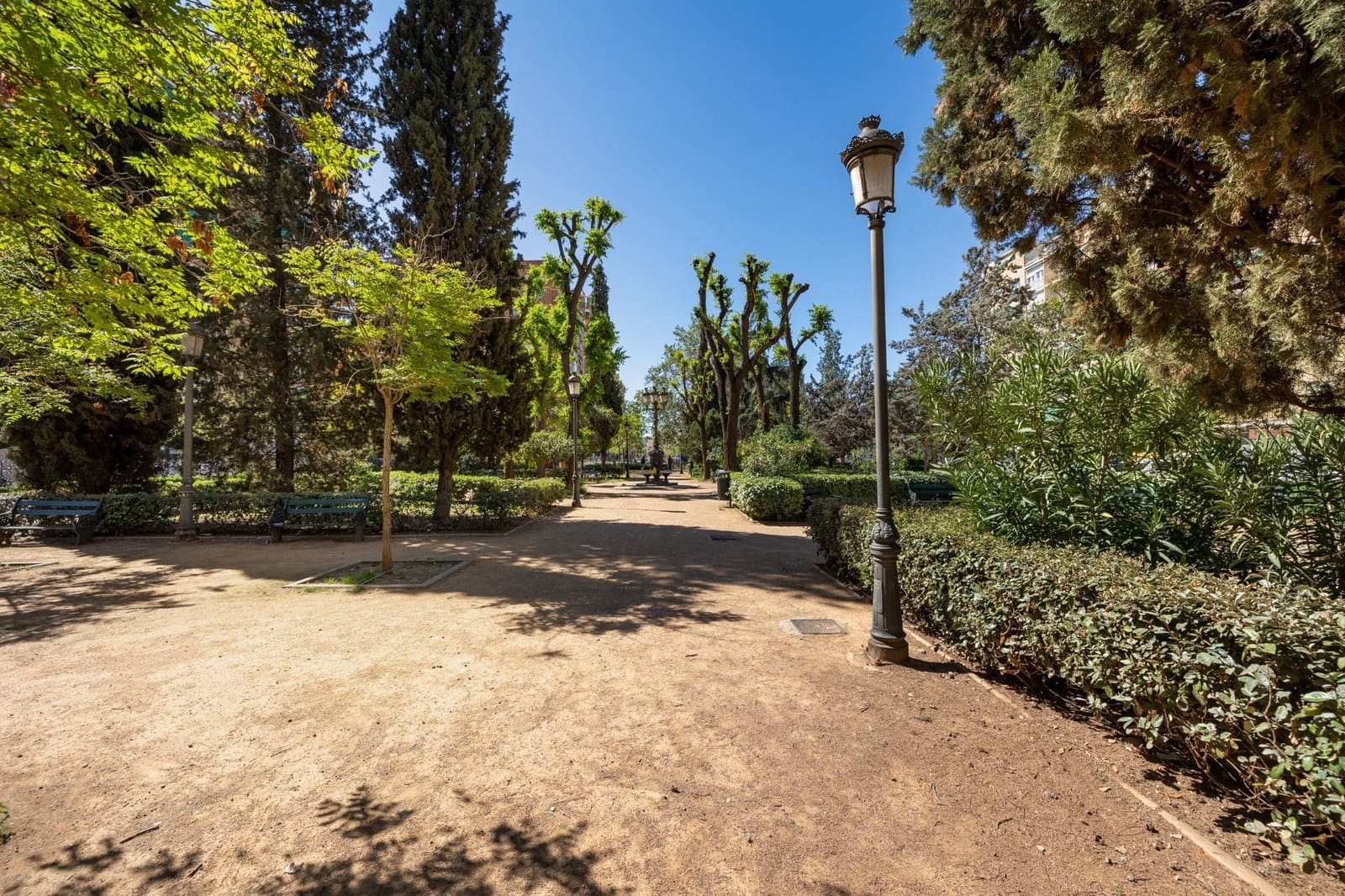 Local Comercial en Granada ciudad en venta - 95.000 € (Ref: 9509073)