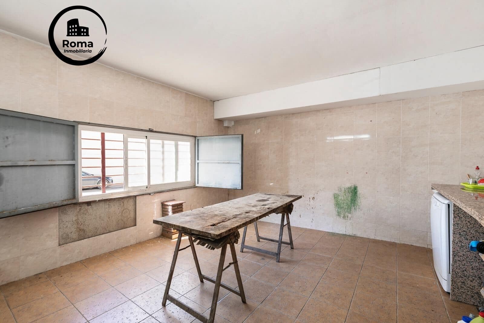 Business for sale in Cijuela - € 236,000 (Ref: 9509081)