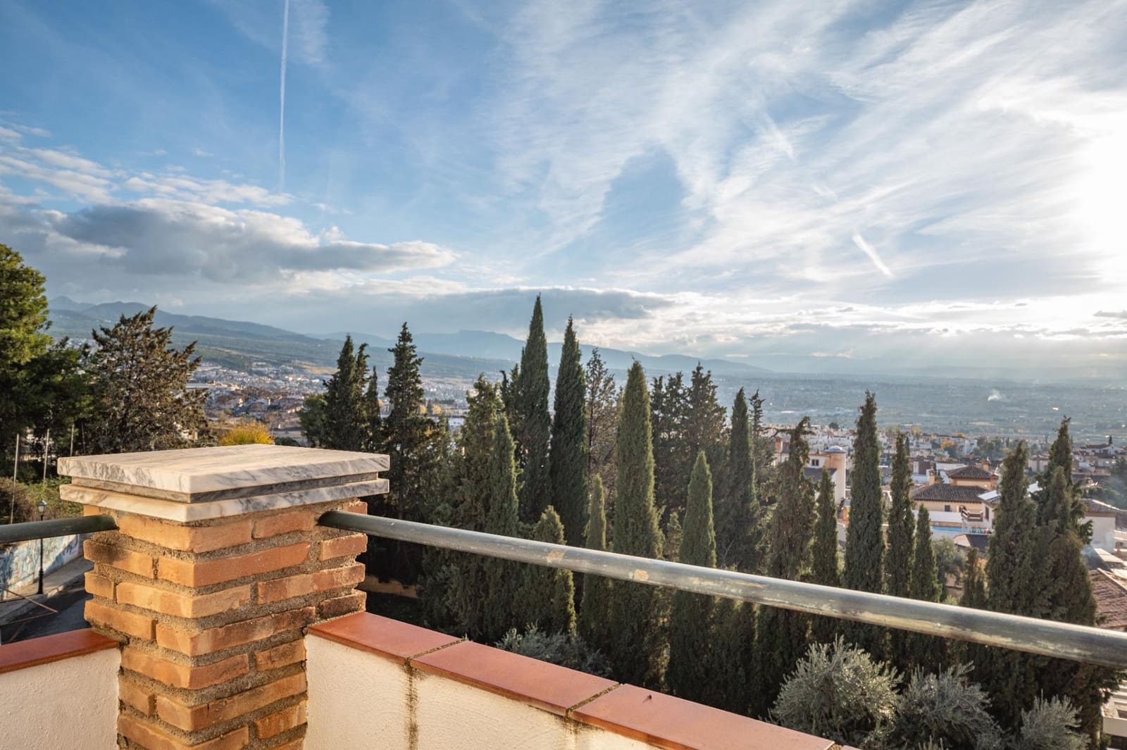 5 bedroom Villa for sale in Huetor Vega with pool garage - € 419,000 (Ref: 9509085)