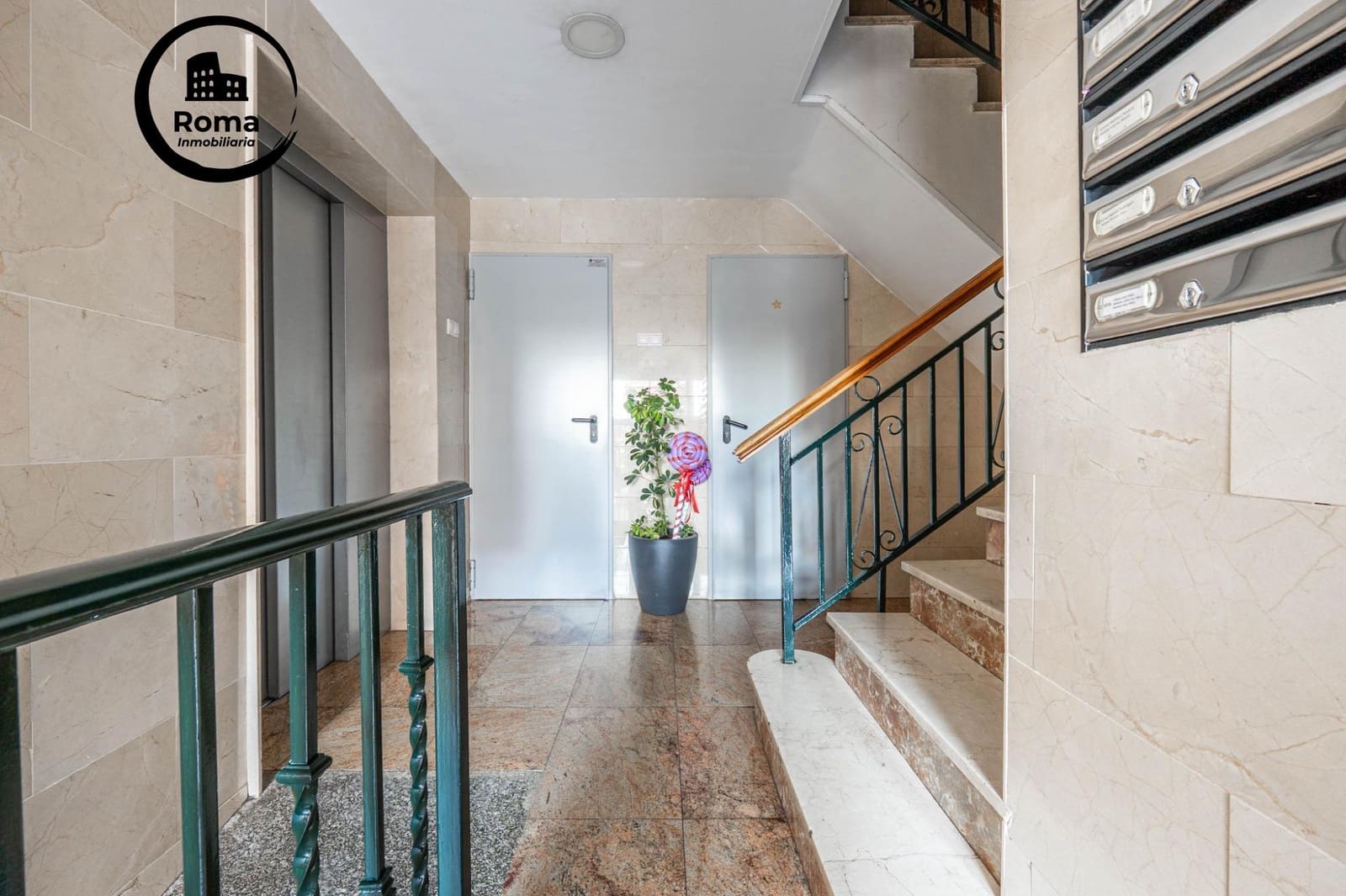 3 soveværelse Lejlighed til salg i Granada by - € 250.000 (Ref: 9509086)