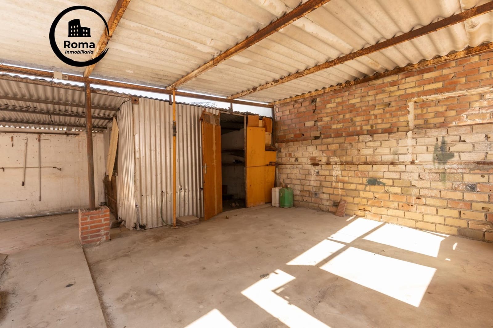 Casa de 4 habitaciones en Armilla en venta - 250.000 € (Ref: 9509098)