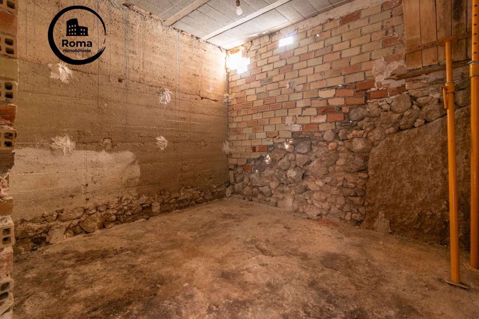 3 makuuhuone Omakotitalo myytävänä paikassa Deifontes - 110 000 € (Ref: 9509099)