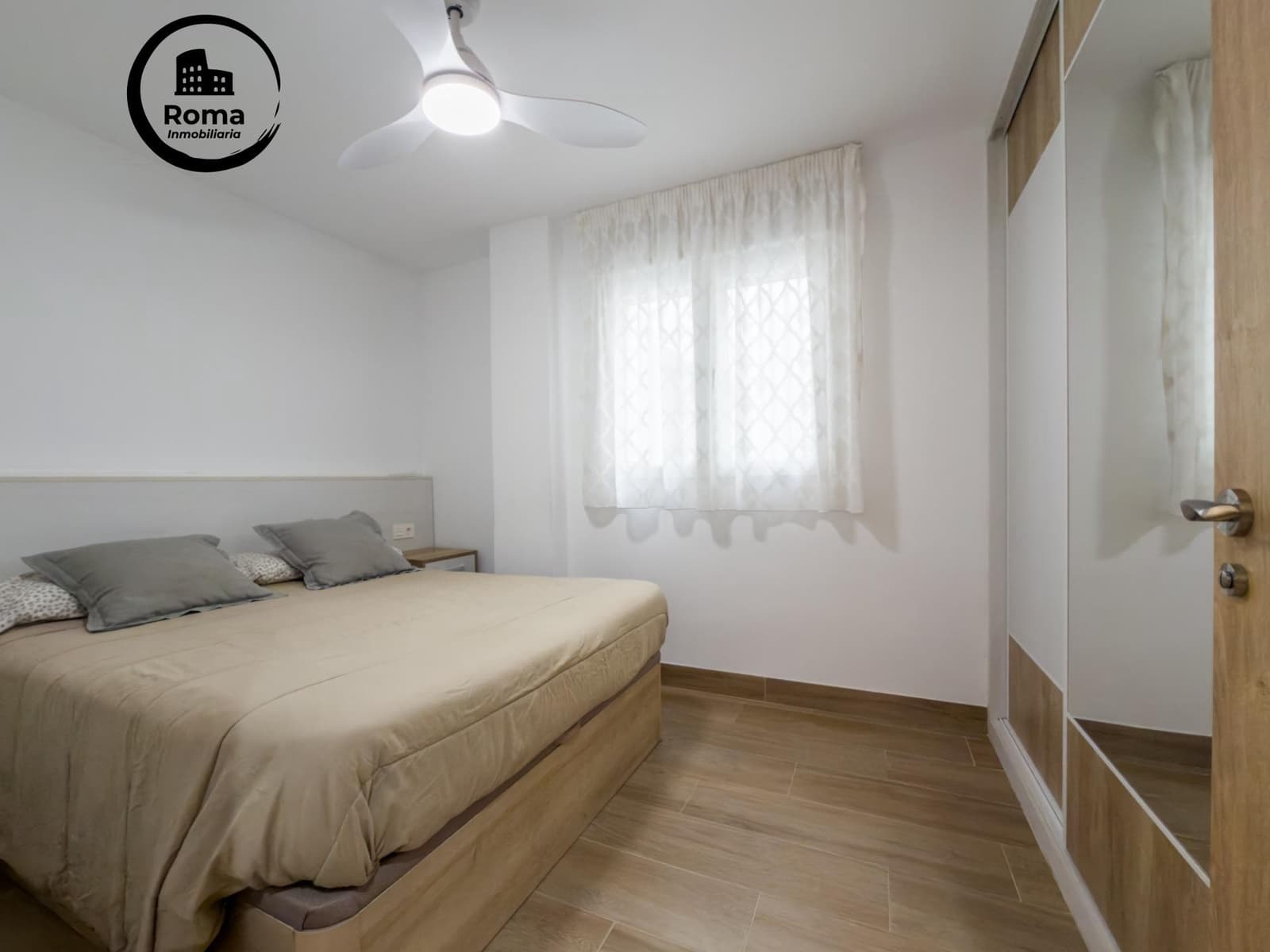 2 bedroom Flat for sale in Salobrena with pool garage - € 259,000 (Ref: 9513513)