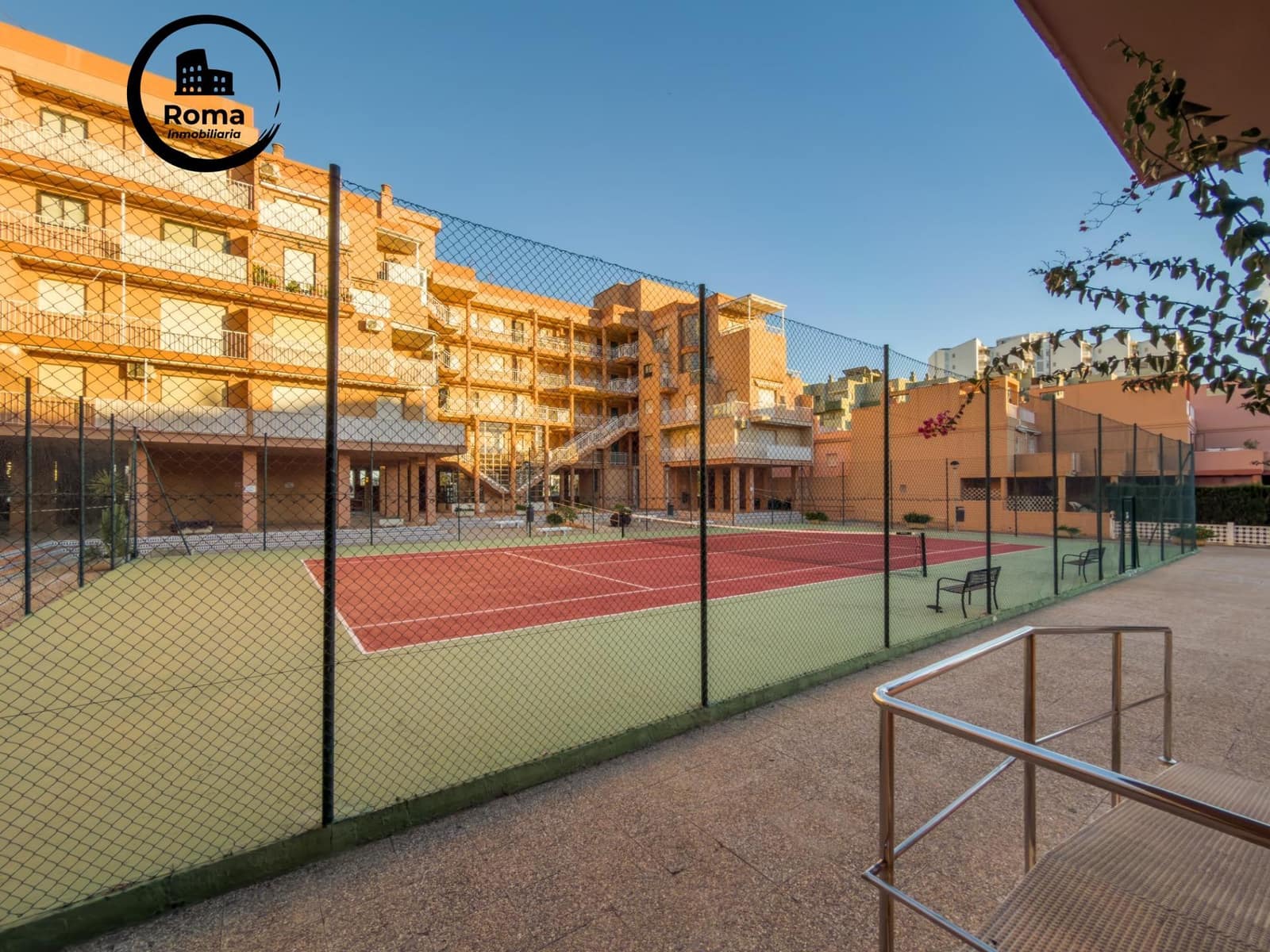 2 bedroom Flat for sale in Salobrena with pool garage - € 259,000 (Ref: 9513513)