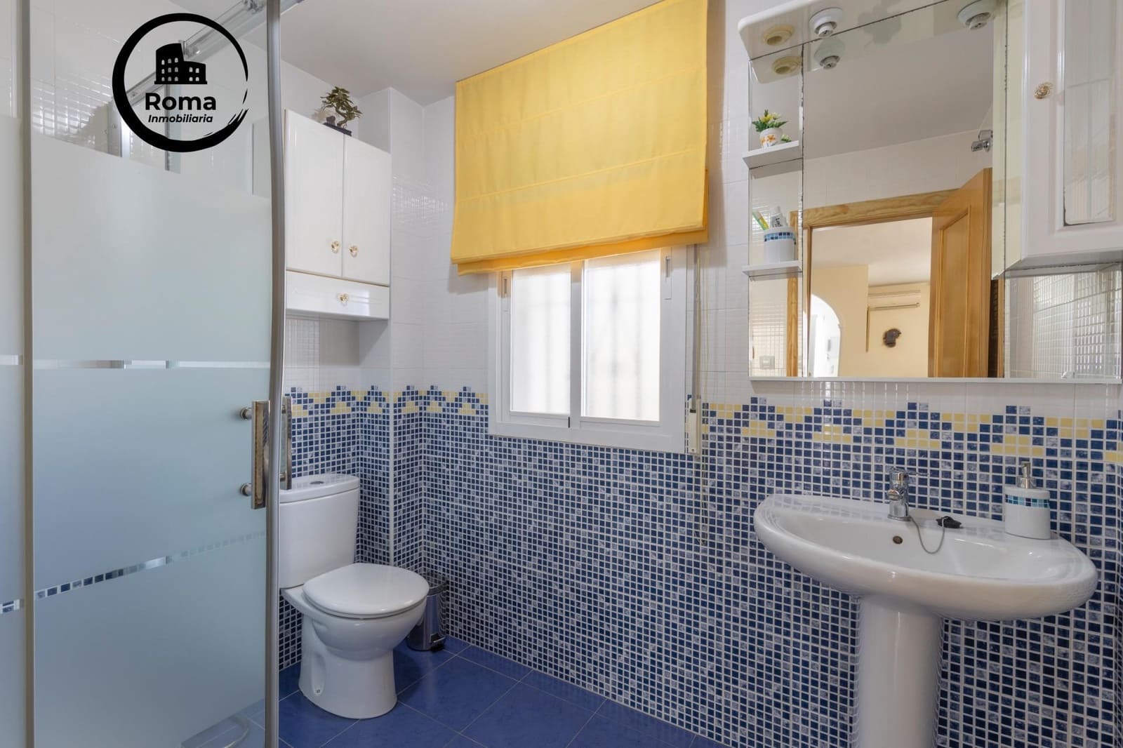 3 sovrum Semi-fristående Villa till salu i Belicena med garage - 239 900 € (Ref: 9521373)