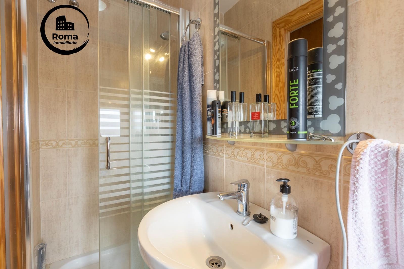 3 sovrum Semi-fristående Villa till salu i Belicena med garage - 239 900 € (Ref: 9521373)